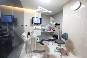歯科用顕微鏡室